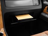  Glove box open photo